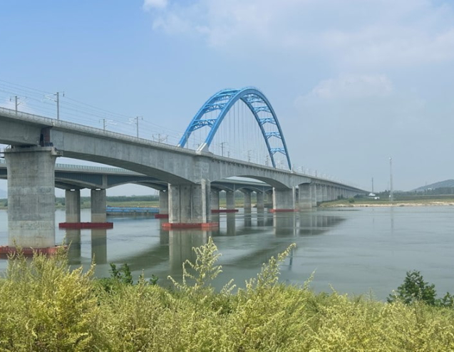 hanjiang-bridge-yangtze-river-china